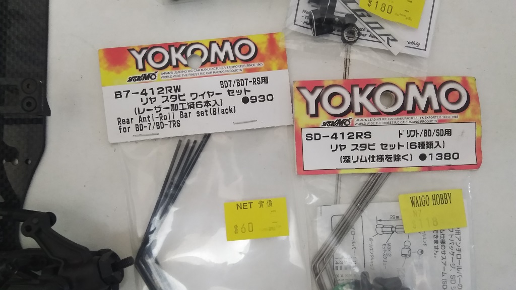 Yokomo BD716 with parts (4).jpg