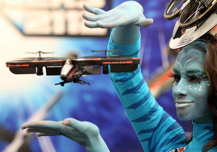 7月推出的阿凡达蝎式战斗机, 但只是3 channel