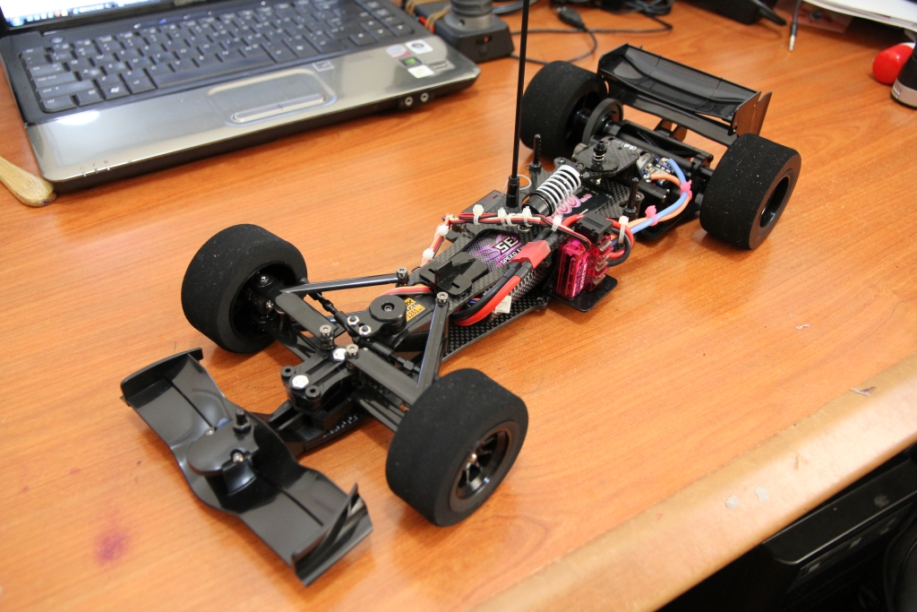 F104_01.jpg