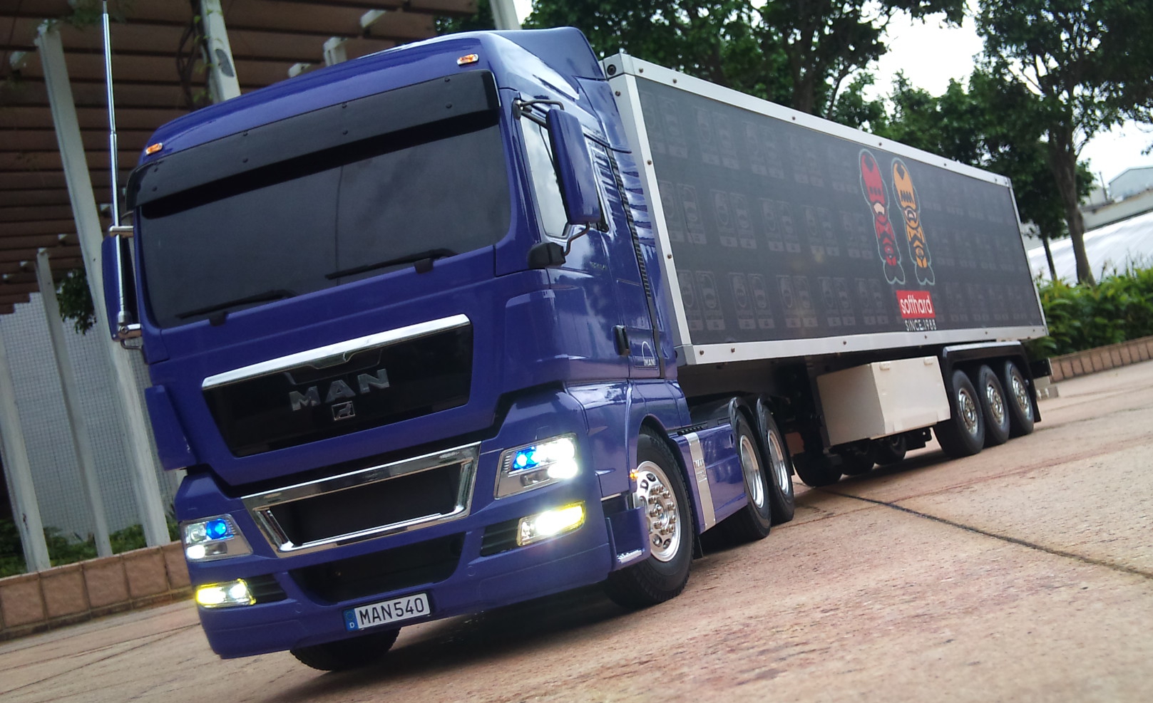 版24顿密斗 - 第2页 - 遥控货柜车及巴士讨论版