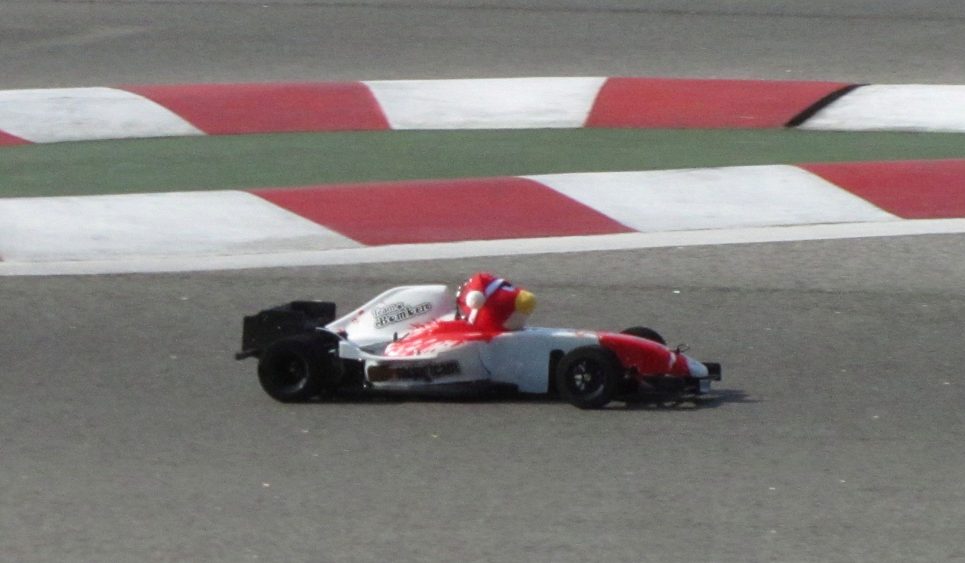 Angry Bird F1 a