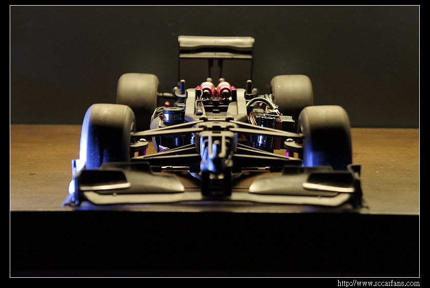 nEO_IMG_FGX 2012 002.jpg