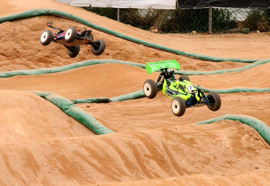 1/8越野车公开赛 3月18日深圳krc赛车场>> - 比赛资讯版 - rc-遥控车