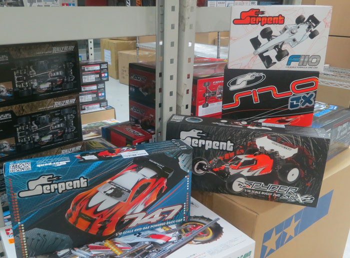 rcmart-serpent-car-kit-stock.jpg