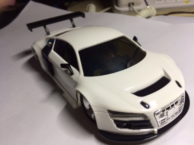 R8.JPG