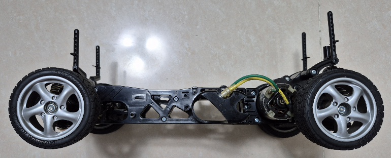 售 孖星 M04車架 連 Porsche 911 Carrera 壳