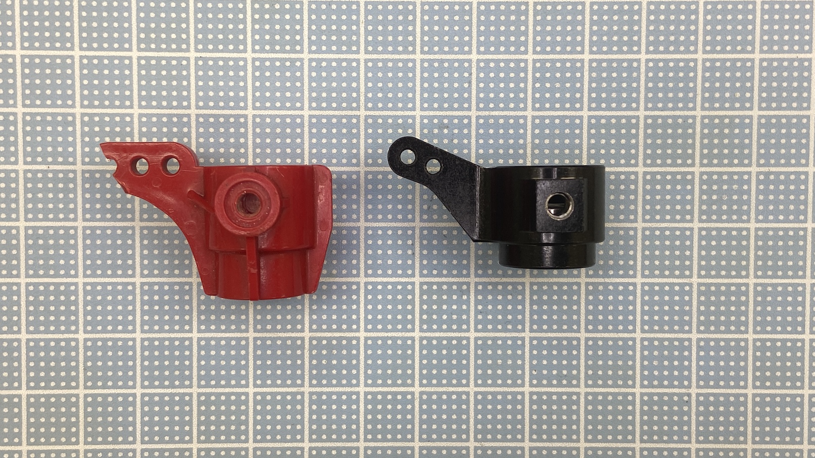 TA02 knuckle.JPG