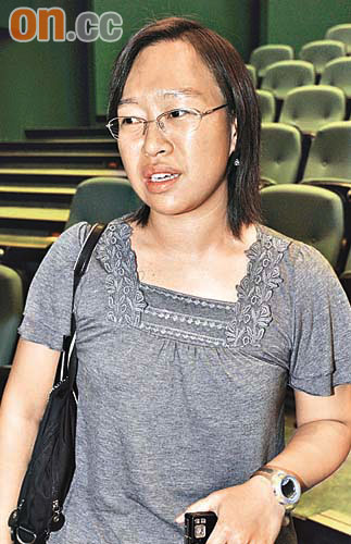 詹同學：周秀娜迴避問題，亦冇充足準備，依家先明白社會上點解會批評o靚模冇腦。