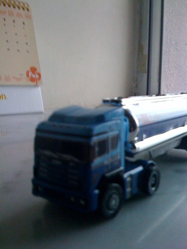 oil truck-1.jpg