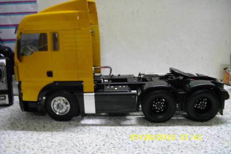 ST833499.JPG