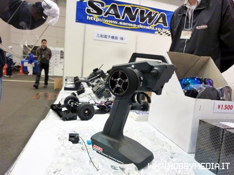 sanwa-mt4-radio-tamiya-fair-2010-3.jpg