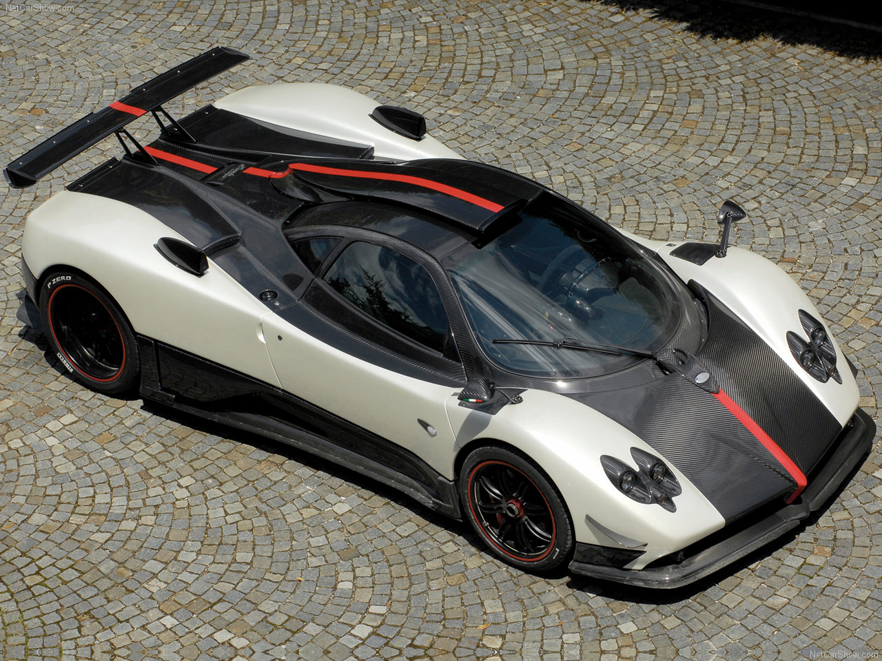 pagani-zonda_cinque_2009_1280x960_wallpaper_04.jpg