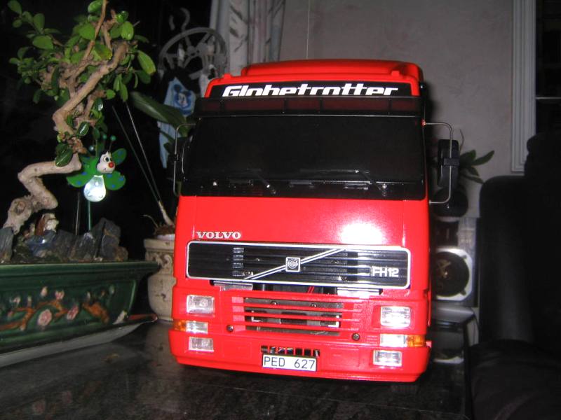 Volvo-2.JPG