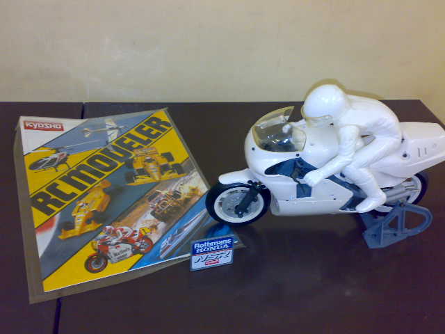 仲有原廠說明書同名牌