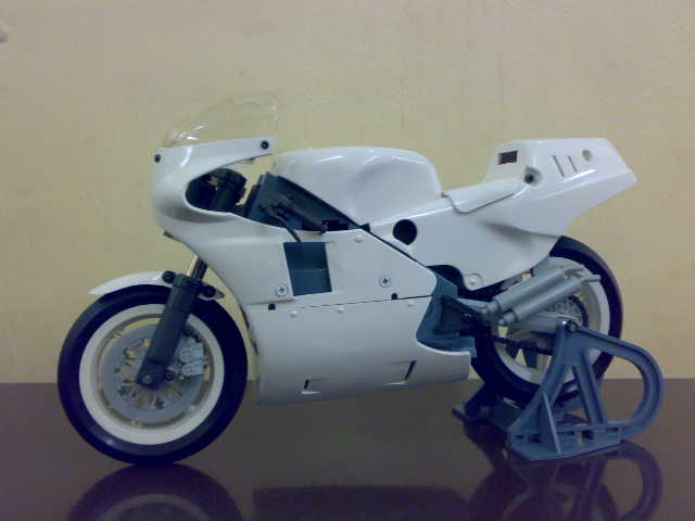 仲要係全新未落過地