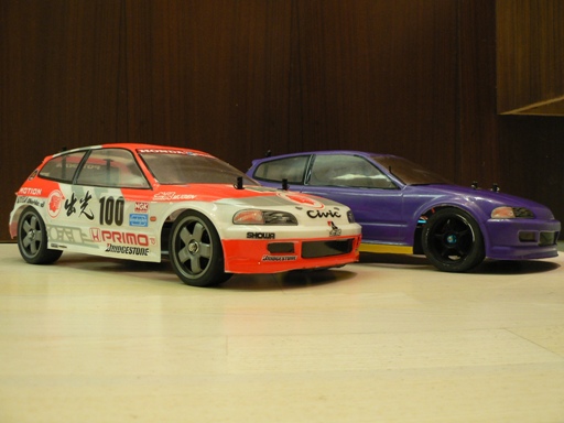 Civic&Civic2_i5w3ZcLMR8N3.jpg